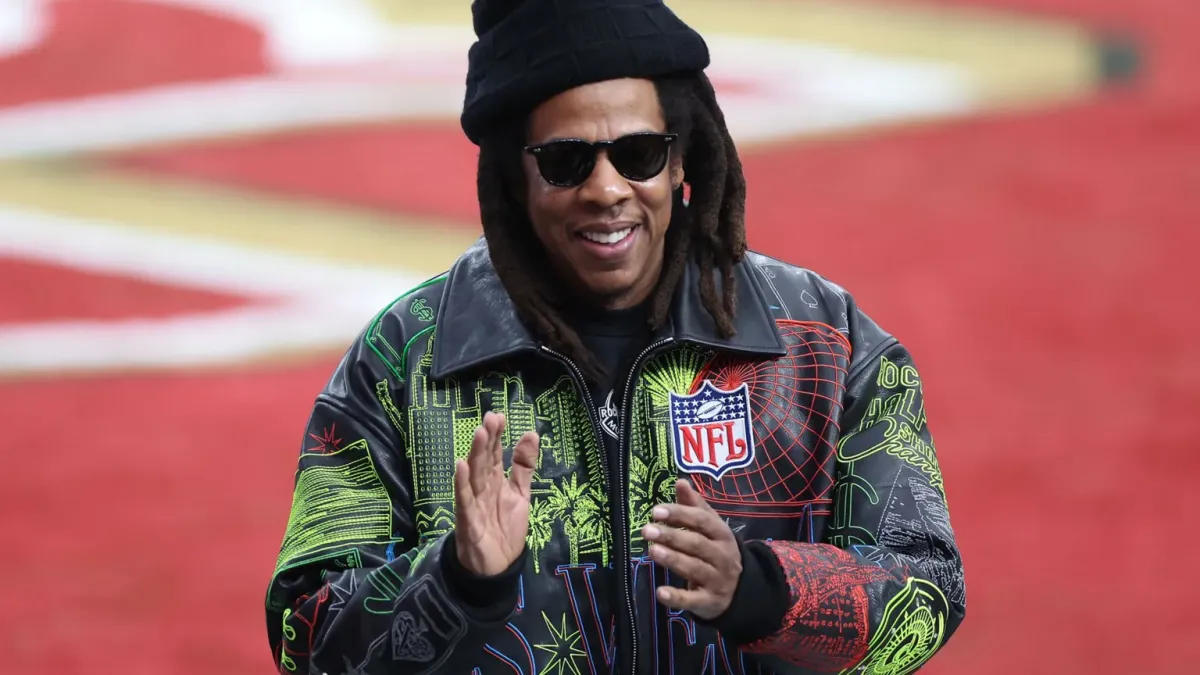 Does the Super Bowl halftime show move the Hot 100?